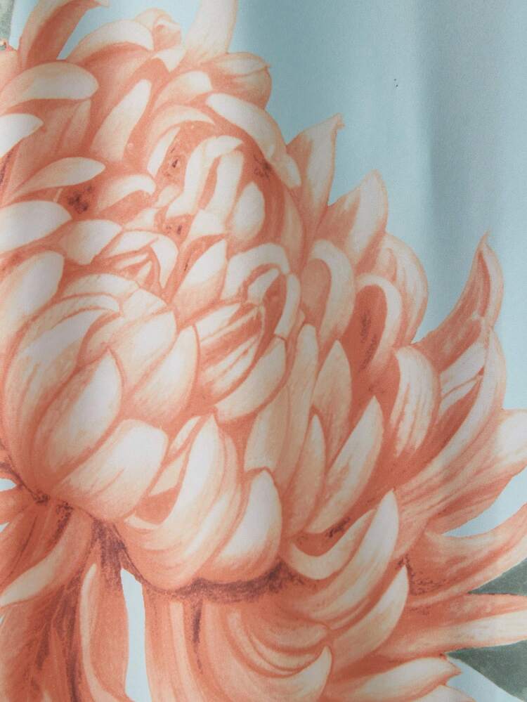 日式浅蓝色菊花缎面和服开衫——优雅的开襟外套兼轻盈浴袍，是夏季海滩度假、比基尼罩衫和休闲居家服的理想之选。 - 淺藍色 - 查看 9