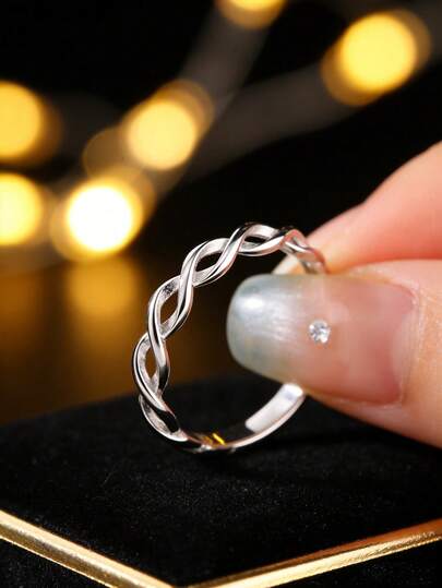 Holle gedraaide ring van 925 sterling zilver, luxe ontwerp voor dagelijks gebruik, veelzijdige stapelring voor vrouwen