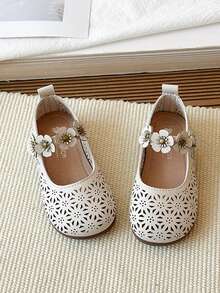 1双镂空时尚经典休闲鞋，系带休闲优雅校园男女童鞋，透气防滑，适合春、夏、秋季穿着，易穿易搭配 - 白色 - 查看 3