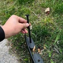 1 pièce, 500 cm Bordure de pelouse en plastique avec 15 chevilles d'ancrage unicolore faciles à installer - Bordure de jardin flexible pour l'aménagement paysager et la division de la pelouse - Noir - Voir 3