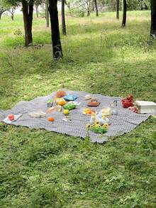 1 Outdoor Simple Checkered Picnic Mat, Lawn Outing Tablecloth, Moisture-Proof Cotton And Linen Picnic Mat - A - View 6