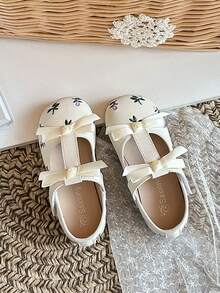 1 Pair Girls' Embroidered Princess Shoes | Soft Bottom Non-Slip Flats, Bow Design, Sweet & Versatile Loafers, Spring Outfit Essential - Beige - View 3