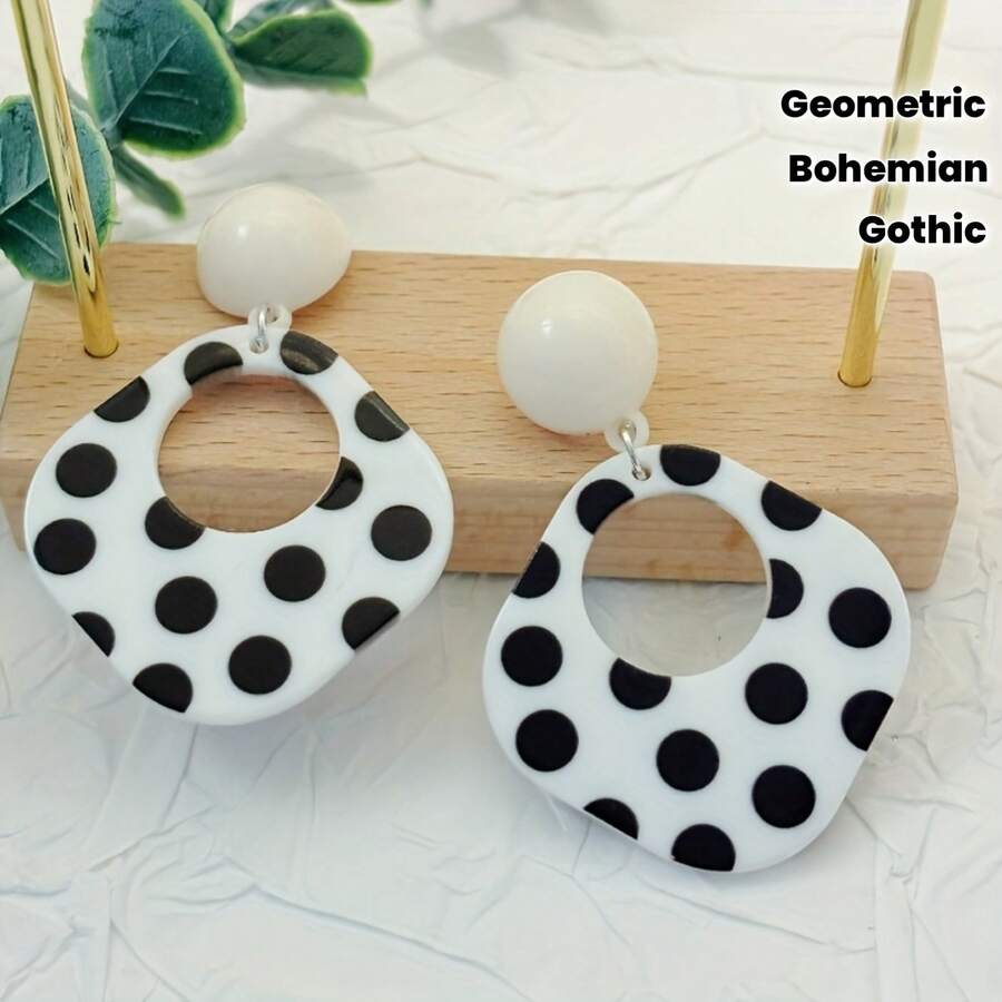Vintage, Fashionable, Minimalist, And Unique Acrylic Black And White Polka Dot Geometric Pendant Earrings, Bohemian Diamond-Shaped Gothic Earrings, Exclusive Fashion Jewelry For Parties, Vacations, And Christmas. - 白色背景黑色圓點 + 2 PCS - 查看 1
