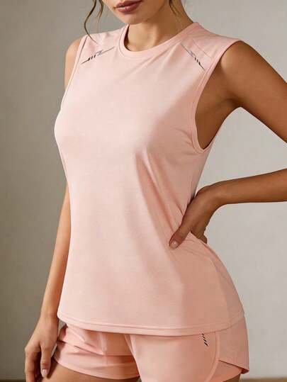 女士透气速干运动背心，轻盈网眼面料，肩部印花图案，适合瑜伽和夏季运动，无袖健身上衣，凉爽面料，宽松版型跑步服