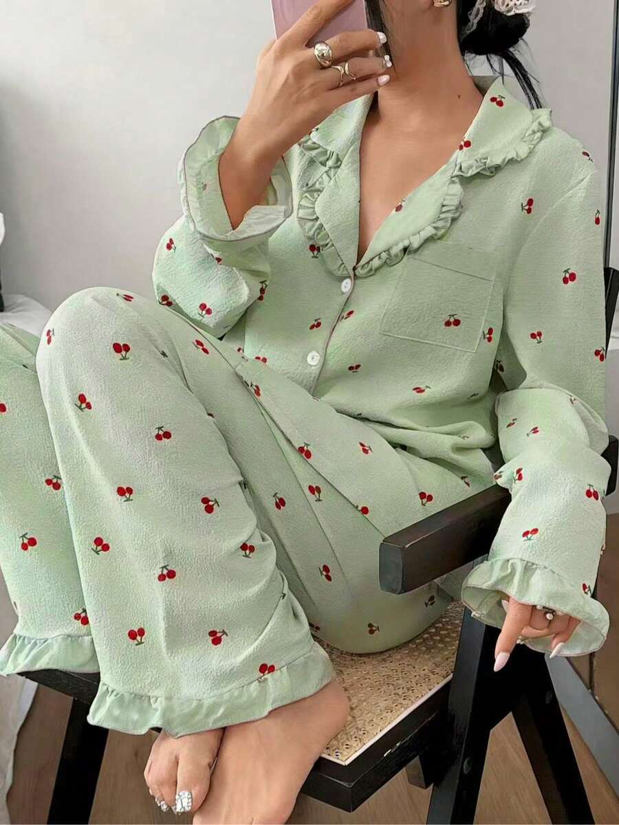 Bộ đồ ngủ dài tay nữ in họa tiết hoa anh đào xanh, viền bèo nhún. - màu xanh lá - Xem 1