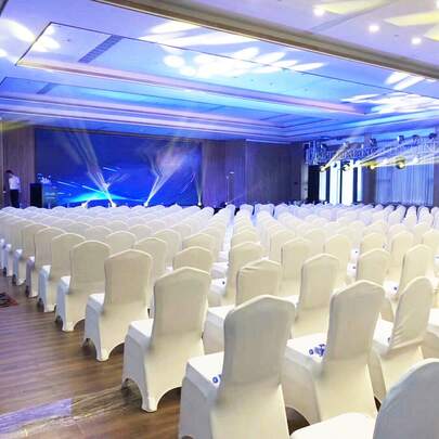 1/4/10/30pcs White Stretch Chair Covers, Thickened One-Piece Elastic Chair Slipcovers For Wedding, Hotel, Exhibition, Reusable Spandex Chair Protector Covers For Banquet, Restaurant, Meeting