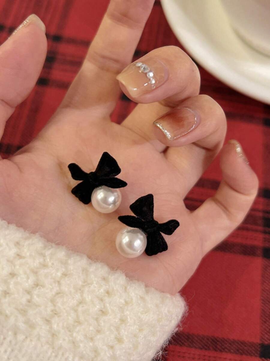 1 Pair Elegant Black Velvet Bow Pearl Earrings, Suitable For Women's Daily, Festival, And Party Wear - Black - View 1