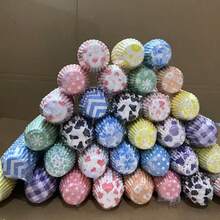 100个随机印花纸杯蛋糕衬垫，防油纸杯蛋糕纸托，适用于蛋糕、玛德琳蛋糕 - 彩色 - 查看 9