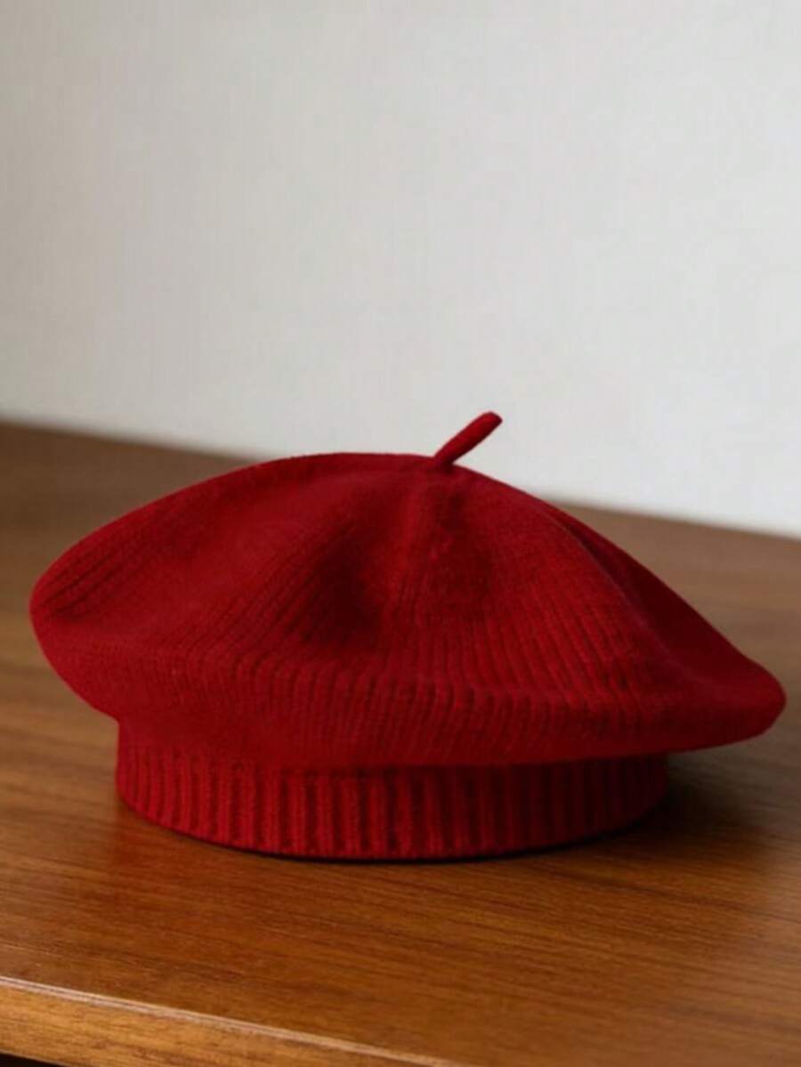 This Compact English Retro Street Style Beret, With A Knitted Artistic Style, Is Suitable For Autumn And Winter Seasons. It Is Both Versatile And Warm, Making It An Ideal Choice For Casual Occasions. Black Beret Hat - Red - View 1