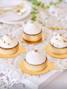 100个圆形慕斯甜点金色纸托盘，防油耐用蛋糕纸托盘，带易握把手，烘焙甜点纸板设计，适用于纸杯蛋糕、婚礼生日派对甜点展示 - 烘焙甜点托盘蛋糕板豪华优雅蛋糕托盘果冻托盘 - 查看 4