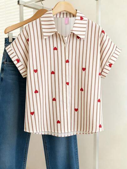 Camisa Casual A Rayas Para Mujer De Manga Corta Con Estampado De Corazones y Botones Delanteros