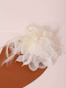 1pc Petal & Feather Elegant Hair Clip, Hair Claws, Hair Slide, Hair Barrettes - Beige - View 2