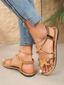 Teens' New Metallic Glossy Butterfly Decor Ankle Strap Flat Sandals, Casual Vacation Style, Daily Commute, Holiday Outing, Gold Metallic Glossy Butterfly Flat Sandals, Silver Metallic Glossy Butterfly Flat Sandals - Gold - View 3