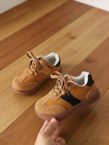 1 đôi giày trẻ em mùa xuân/thu mới, giày đế mềm cho bé tập đi, giày thể thao thường ngày. - màu nâu - Xem 5