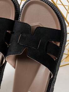 New Fashion Buckle Open Toe Platform Slippers, Fashionable Slides, Comfortable & Versatile, Dirt-Resistant Beach Sandals Suitable For Daily Wear,Summer Outfits,Travel Essential - Black - View 9