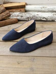 Giày bệt casual mới dành cho thanh thiếu niên, phù hợp cho việc đi lại hàng ngày, đi chơi với bạn bè, có các màu da lộn đỏ tía, xanh navy và hồng nhạt. - Màu xanh lam - Xem 6