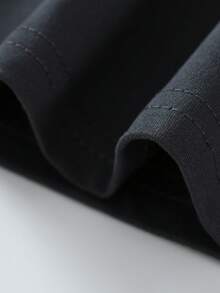 Áo thun rộng rãi cho bé trai, in hình chú thỏ hoạt hình ngộ nghĩnh, khẩu hiệu "Keep Calm" và "Ubiquitous", điểm nhấn tay áo bằng chữ "Keep Calm", kiểu dáng thoải mái, phù hợp cho đi học, trượt ván, mặc thường ngày và mùa hè. - Màu xám đen - Xem 5