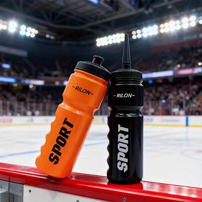 1个800毫升防漏挤压式水瓶，带人体工学手柄和防溢漏瓶盖 - 重型运动水瓶，适用于骑行、冰球、足球、曲棍球等运动，是运动员和团队的理想之选，时尚设计，结构坚固耐用，是健身爱好者的必备品。