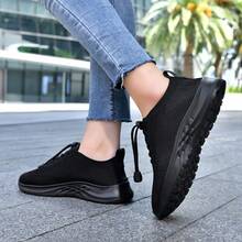 女士网面套脚健步鞋，透气轻便休闲运动鞋，带可调节绑带，黑色 - 820黑色 - 查看 4