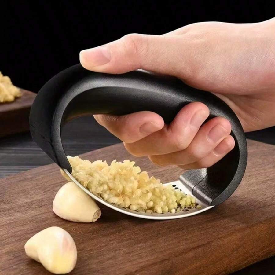 1pc Manual Garlic Press, An Easy-To-Clean Kitchen Gadget, Can Quickly And Effectively Crush Garlic. It Is A Kitchen Essential, Hygienic, And