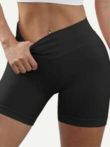 Y2K风格多巴胺短裤，采用超弹力面料，塑形提臀收腹。90%优质尼龙，10%弹性氨纶。时尚百搭，适合日常穿着、运动、健身和瑜伽。大码高腰收腹黑色短裤 - 隐藏式提臀设计，紧身剪裁。 - 黑色 - 查看 5