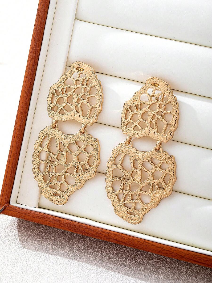 1 Pair European And American Fashion Hollow Lace Textured Elegant Asymmetrical Shape Minimalist Versatile New Earrings - Gold - View 1