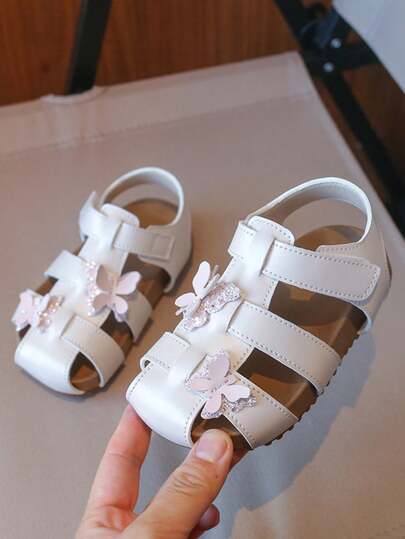 Dép xăng đan La Mã thời trang, đa năng, thoải mái cho trẻ em, dép xăng đan đế bằng trang trí hình bướm mùa hè cho bé gái, giày đi biển cho trẻ em đi nghỉ mát, hoạt động ngoài trời, thường ngày.