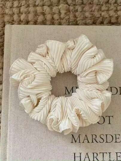 1个优雅褶皱金属吊牌发圈，多功能发髻固定发饰，女士适用