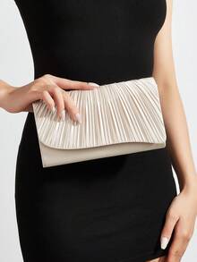 香槟色缎面褶皱信封式晚宴手拿包 - 杏色 - 查看 1