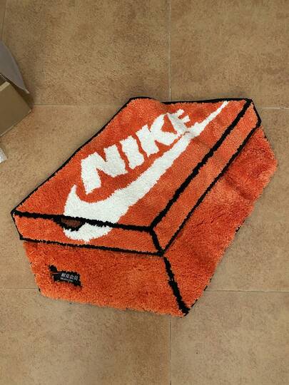  Thảm hộp giày ghép mảnh độc quyền dành cho thành viên Nike (NIKE) OG053, quà tặng sinh nhật phiên bản giới hạn dành cho thành viên nhân dịp lễ hội, quà sinh nhật được người hâm mộ đề xuất, thảm trang trí hộp giày màu cam cổ điển mềm mại có móc treo OG053