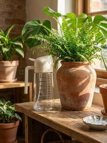 1个极简纳米植物喷雾瓶，适用于室内热带植物，为热带龟背竹和蕨类植物提供超温和的保湿，极简透明设计与家居装饰相得益彰，符合人体工学的单手操作扳机，专业级喷雾促进植物健康生长 - 附刻度款 - 查看 4