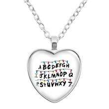 SHARLOVY 1pc TV Series Style Sweater Necklace, Unisex Retro Heart Pendant, New Year/Valentine's Day/Easter Gift [Random Style] - Multicolor - View 9