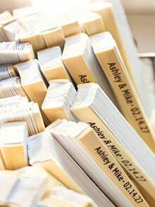 Personalized Wedding Hand Fan, White Letter Carved Folding Fan, Customized Bridesmaid Gift, Special Occasion Fan, Summer Wedding, Rustic Style, Retro Style, Unisex, Student Supplies, Suitable For Teenagers, Middle School, High School, College Students, Customized Wedding Accessories, Lightweight And Comfortable - 彩色 - 查看 11