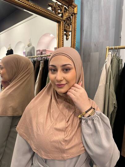 1件装女士中东阿拉伯迪拜土耳其纯色经典简约休闲优雅低调莫代尔丝绸柔软透气舒适长帽檐二合一围巾头巾针织头巾，适合日常生活、节日、聚会、礼拜等场合。