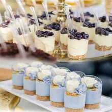 10/20/30/40/50/60/100/120个迷你甜点杯，2.2盎司（62.4克）圆形塑料甜点杯，斜角开胃菜杯，适用于派对盛放果冻蛋糕和小吃 - 無色 - 查看 3