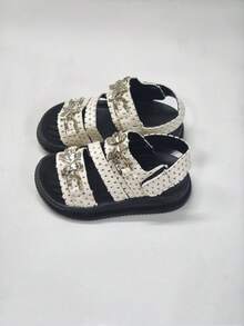 Sandalias de bebé con hebilla de metal con diseño de mariposa, zapatos planos de playa con cierre de gancho y bucle, para verano - Beis - Ver 1