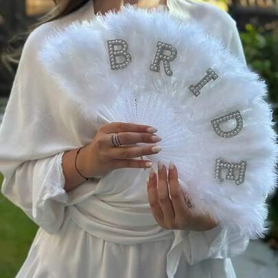 Heart-Shaped Folding Fan, Romantic Bridal Accessory, Imitation Feather Folding Fan, Heart-Shaped Glasses, Single Item For Party, Wedding Decoration, Bridal, Bachelorette Party, Farewell Party, Wedding Accessories, Bridesmaid Gift, Wedding Favor, Wedding Supplies, Suitable For Bridal Shower, Wedding, Birthday, Bachelorette Party And Other Celebration Occasions