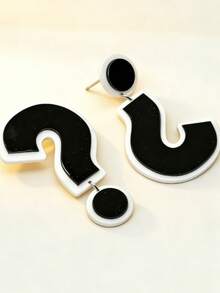 1 Pair Exaggerated Asymmetric Geometric Black Question Mark Acrylic Earrings - Multicolor - View 2