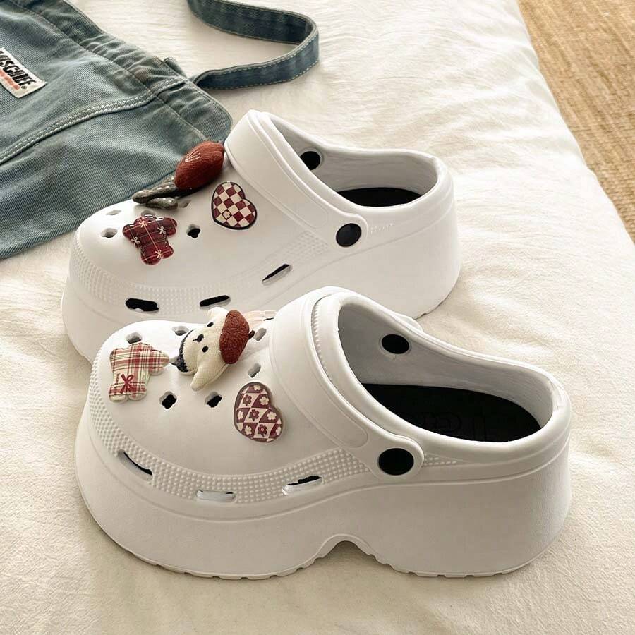 2026 New Minimalist Casual Hollow Slip-On Shoes, Comfortable Lightweight Fashionable Versatile Closed Toe Sandals For Beach And Outdoor Wear - White - View 1