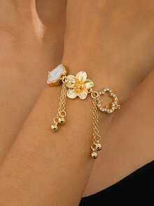 1件 时尚新款甜美精致夏日度假风金色纹理五瓣花幸运闪亮四叶草吊坠女手链 - 彩色 - 查看 1