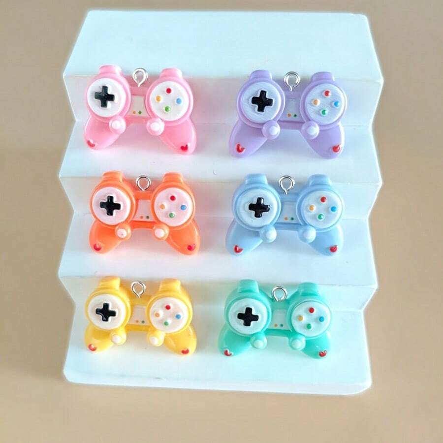 6/12个可爱亮丽的树脂游戏手柄造型吊坠，是珠宝制作的理想之选 - 吊墜遊戲機 - 查看 1