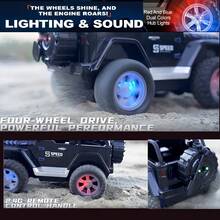 2.4GHz 四驱遥控越野车，带喷水、漂移和 LED 灯，高速攀爬遥控车，USB 充电，经久耐用，操作简便，是圣诞节、生日、节日送给男孩女孩的完美礼物。 - 黑色 - 查看 9