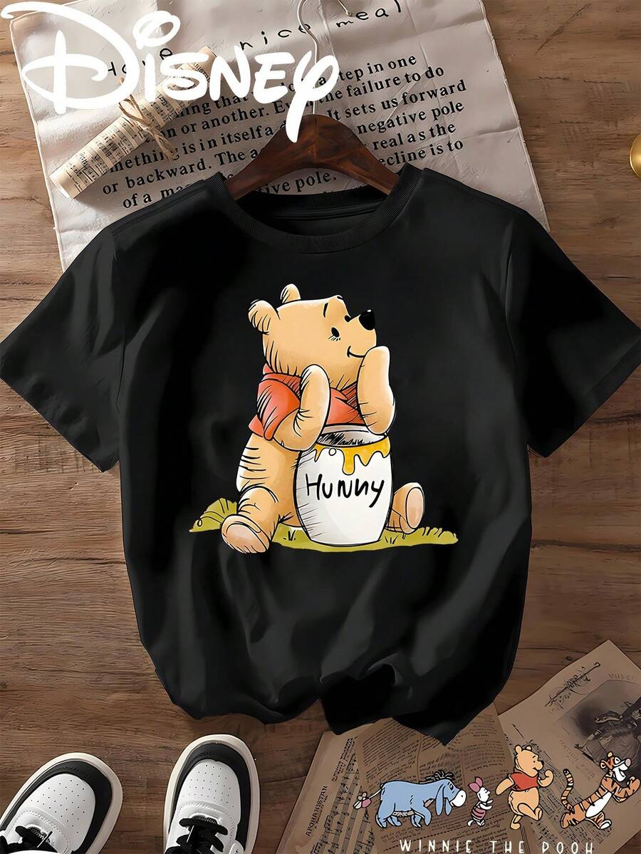 Disney Licensed Winnie The Pooh Cartoon Printed Cute And Fun Pattern Women'S Casual Versatile Stylish T-Shirt, Perfect For Everyday Wear, Suitable For Spring And Summer, Made From Stretchy Fabric With A Classic Round Neck Cut - màu đen - Xem 1