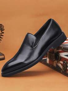 2026 Nuevos zapatos de cuero para hombres con suelas rojas, zapatos Oxford formales de negocios de moda, elegante estilo británico, mocasines casuales transpirables, zapatos Derby de punta fina para verano y otoño, zapatos de boda para novio, zapatos de vestir cómodos para oficina, zapatos Derby de lujo clásicos negros para ir al trabajo - Negro - Ver 7