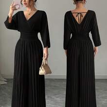 Elegant Women'S Batwing Sleeve Jumpsuit In Apricot, Red, And White - Pleated Wide-Leg Jumpsuit With A V-Neck, Long Sleeves, And A-Line Skirt. It Features A Structured Bodice And Flowing Design, Machine Washable, Suitable For Spring, Summer - 白色 - 查看 2