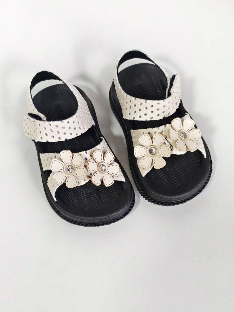 Infant Fashionable Crystal Embellished Summer Sandals, Flat Woven Beach Shoes - Beige - View 1
