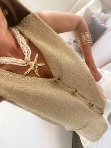 2026 Summer New Women's Vacation Gold Shiny Sleeveless V-Neck Ribbed Knit Button Front Crop Top, Regular Length, Slightly Stretchy, Suitable For Vacation, Dates, Parties, Beach - Khaki - View 5