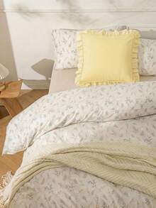1pc Romantic French Ruffle Quilted Envelope Pillow Cover (Pillow Insert Not Included), Fashionable Romantic Decorative Throw Pillow Case Suitable For Bedroom/Dorm/Sofa, Gift For Couples & Friends. Machine Washable, Oeko-Tex Certified, Light Yellow - Light Yellow - View 2