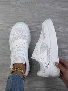 Women's Casual Shoes, Fashion Sneakers, Street Style Lightweight Skateboard Shoes - White - View 2