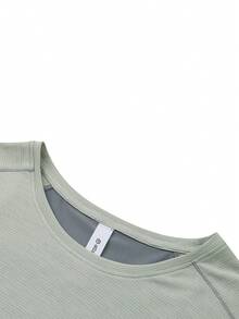 TECTOP Men's Summer Round Neck T-Shirt, Breathable Stretchy Fabric, Cooling & Moisture-Wicking, Suitable For Sports, Fitness, Running And Outdoor Activities - Green - View 5